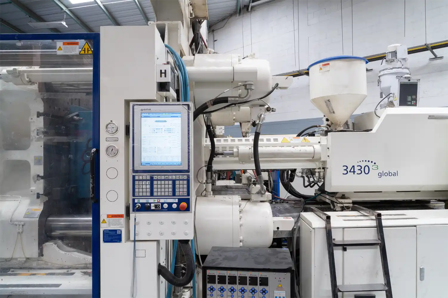 Máquina ISGS 810 y especificaciones de moldeo